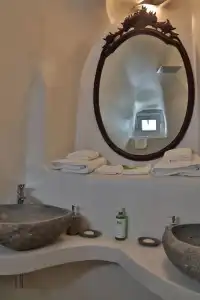 Trieris Villa & Suites - 87