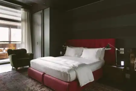 Aethos Milan - 9