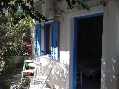 Tilemachos Rooms & Studios - 10