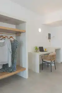 Ihthioessa Boutique - 195