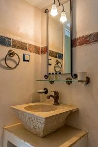 Pandora Suites - 37