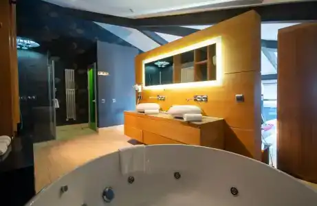 Vernazza Suites - 97