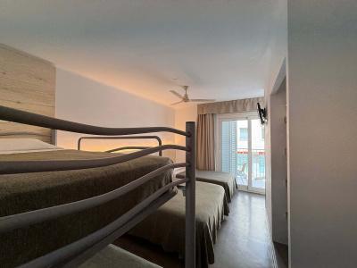 Hostal Rom - 34