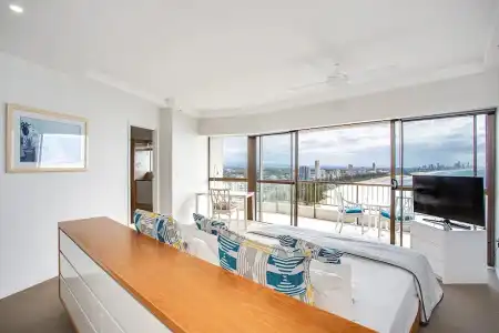 Gemini Court Holiday Apartments - 124