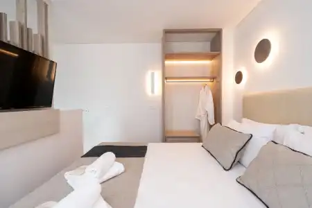 Mirablue Luxury Residences - 356