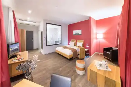 AMH Airport-Messe-Hotel - 7