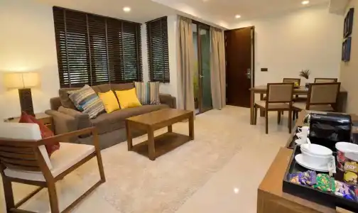 The Somerset - 17