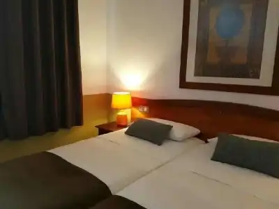 Hostal LK - 11
