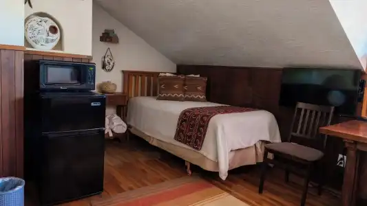 Red Horse Bed and Breakfast - 55