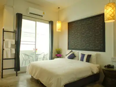 Walking Street Residence - 1