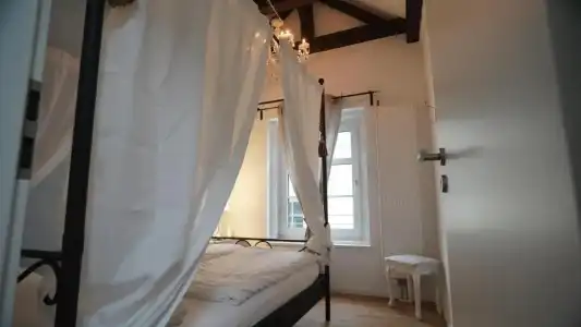 Old Kings Design Hostel - 38