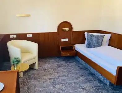 Parkhotel - 4
