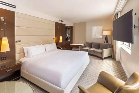 The Statler Dallas Curio Collection By Hilton - 82