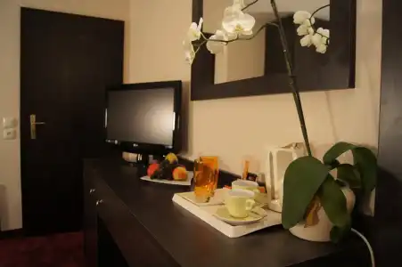 2Places Side - 8