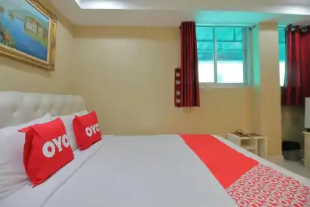 OYO 102 Diamond Residence Silom - 52