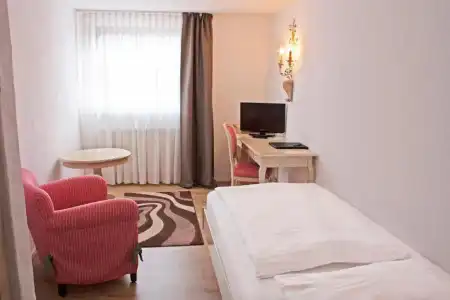 Bayerischer Hof - 25