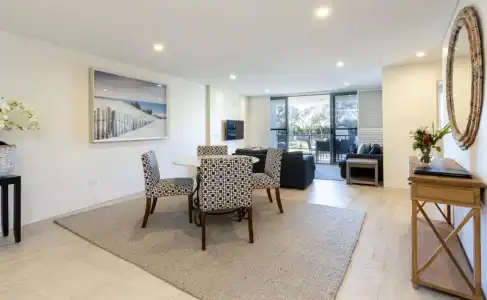 Bay Royal Apartments - 197