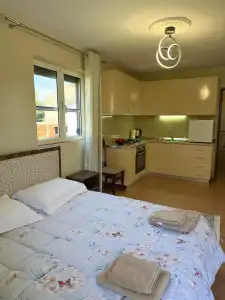 Shkodra Guesthouse - 12