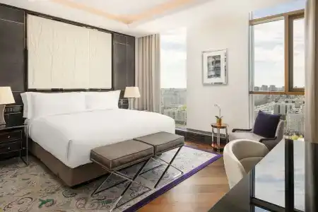 The Ritz-Carlton - 55