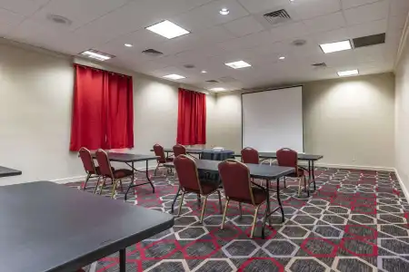 MainStay Suites Lexington I-75 - 14