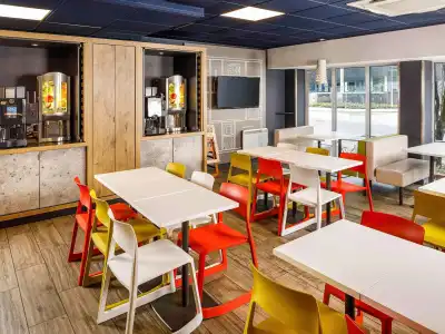 ibis budget Cardiff Centre - 13