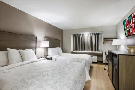Red Roof Inn PLUS+ & Suites Savannah - I-95 - 45