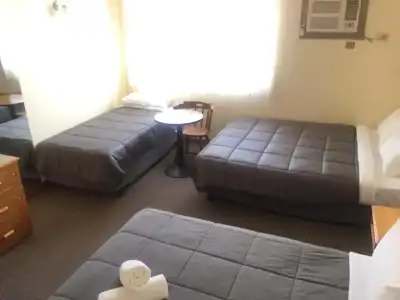 St Georges Motor Inn - 88