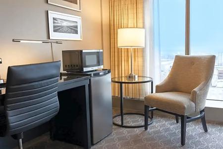 Doubletree by Hilton Cedar Rapids Convention Complex - 43