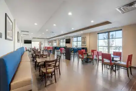 MainStay Suites Denver International Airport - 21