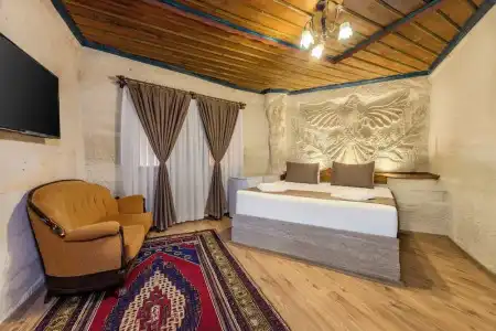 Kayatas Cave Suites - 77