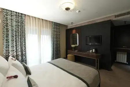 Tria Elegance - 25