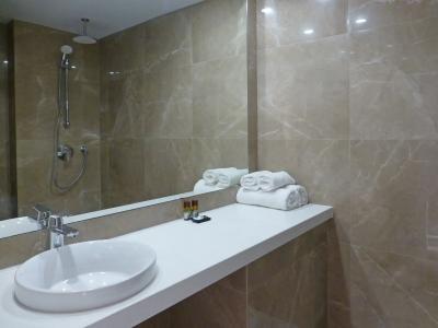 Sunrise Oasis & Waterpark - 9