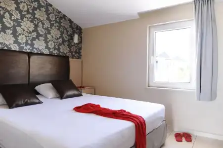 Joker Side Hill Suite - 37