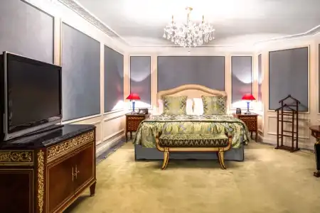 The Bentley London - 49