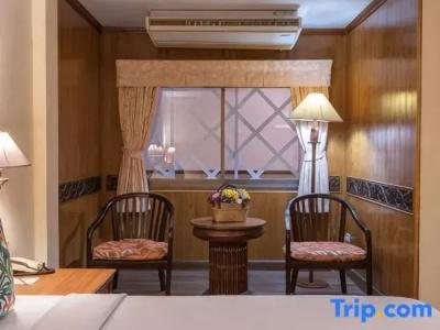 Sabai Inn - 55