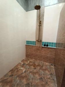 Lanta Pearl Beach Resort - 63