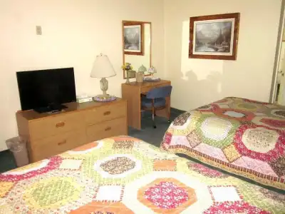 Color Country Motel - 4