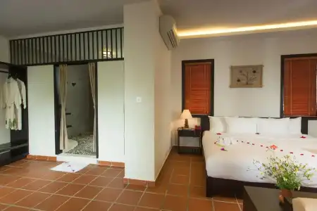 East West Villa - 122