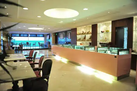 Hilton Alexandria Corniche - 39