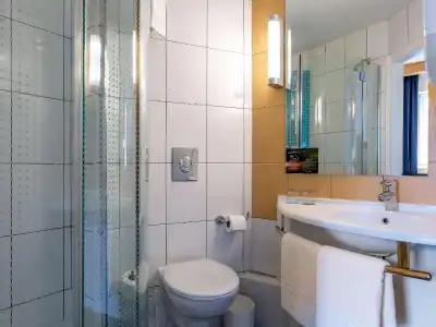 Ibis Kyiv City Center - 30