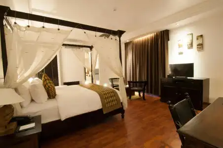 La Rose Suites - 44