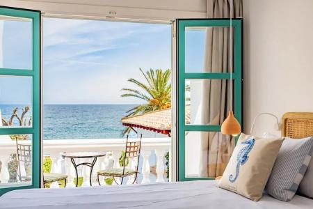 The Sea Club - 133