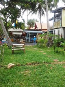 Think & Retro Cafe Lipa Noi Samui - 17