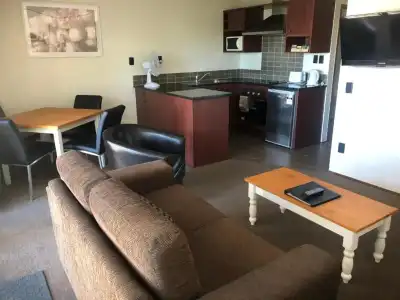 Half Moon Bay Motel - 17