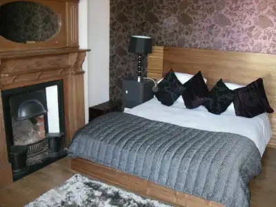 Number One Hundred B&B - 1