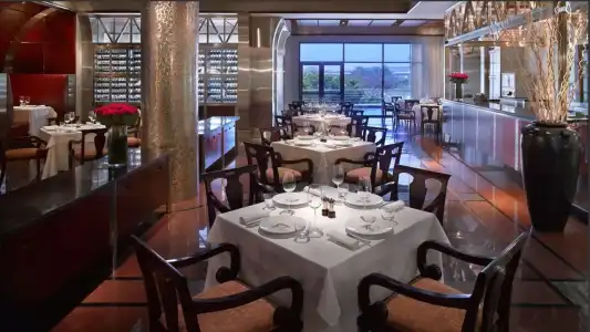 Grand Hyatt - 10