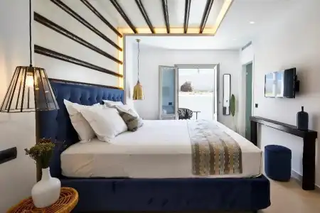 Phōs The Boutique Luxury & Villas - 3