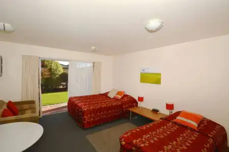 Greens Motel - 4