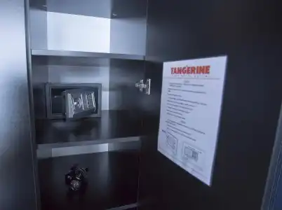 ApartTangerine - 42