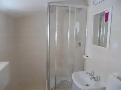 C10 - Lagos Center Apartment - 6